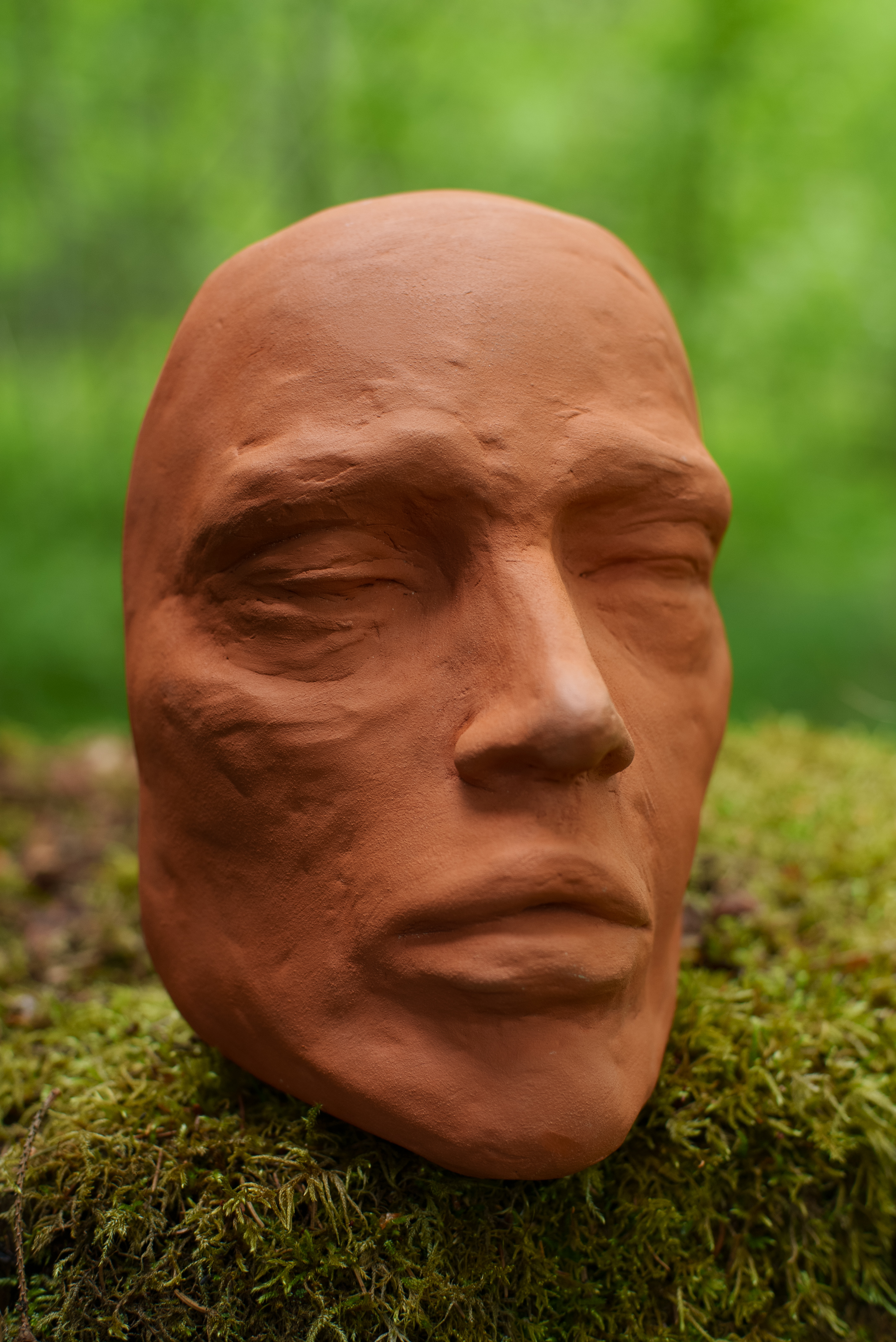 Ansiktsstudie i terracotta